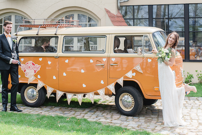 Autodekoration Hochzeit Girlande Autoschleife Blumenschmuck